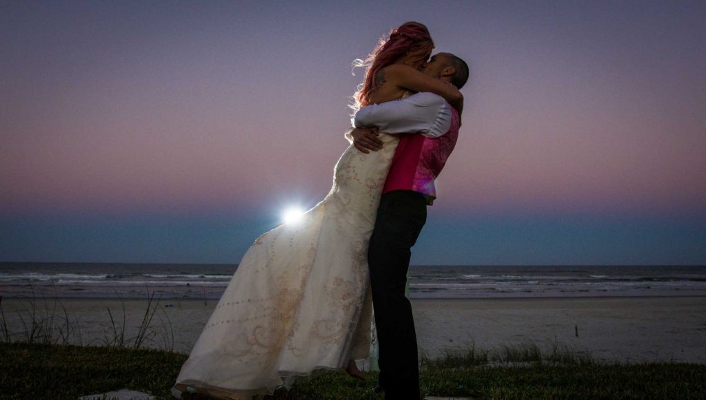 Beach Wedding In New Smyrna Beach Salty Mermaid Oceanfront Hotel